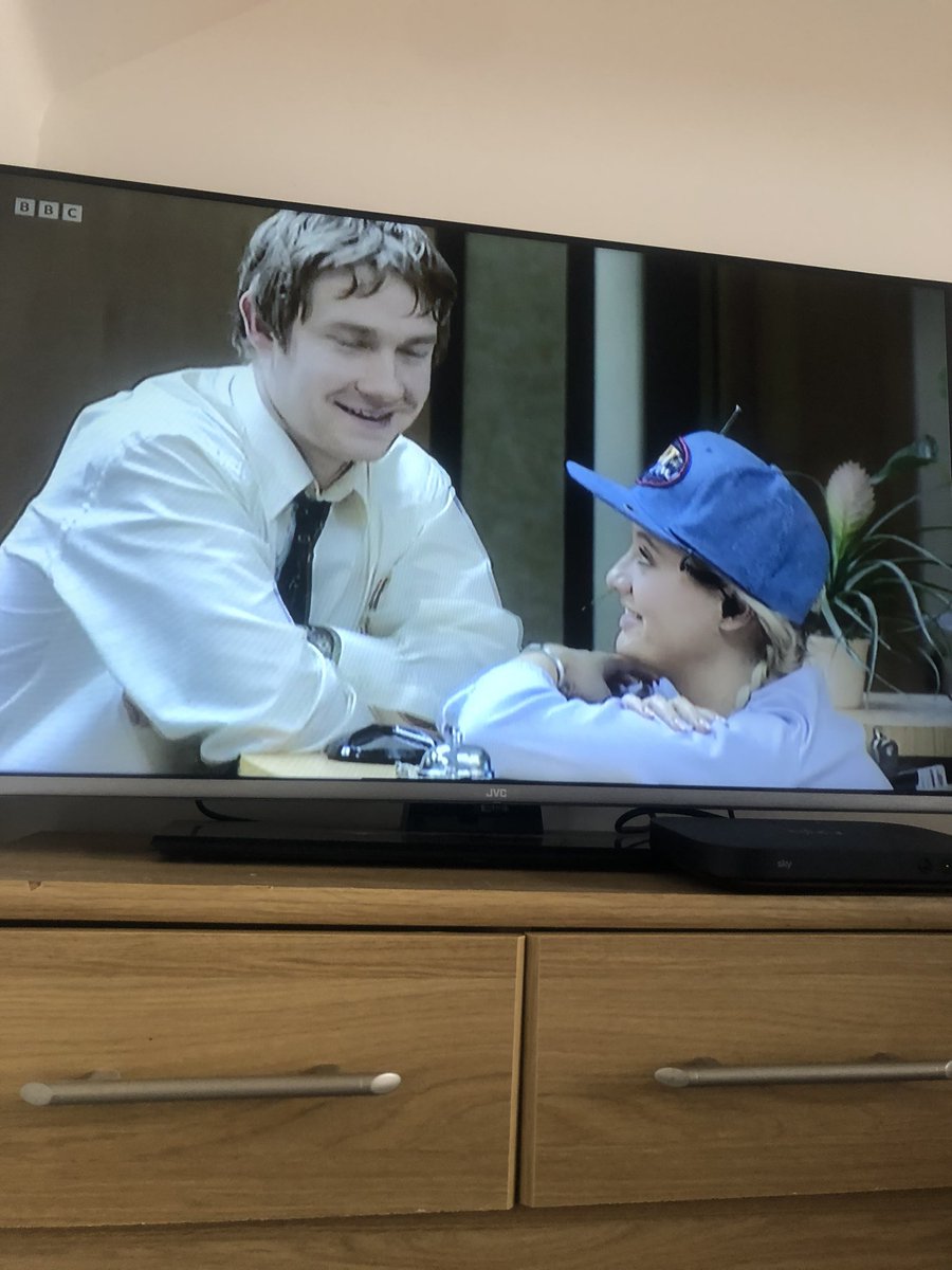 Not well in bed watching #theoffice and the scenes with these two still make me cringe <a href="/rickygervais/">Ricky Gervais</a> #martinfreeman #lucydavis #bbciplayer