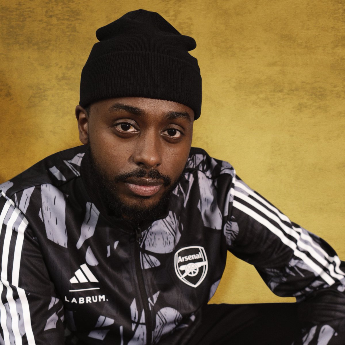 Arsenal's tweet photo. We all follow The Arsenal 🙌

🤝 @adidasfootball