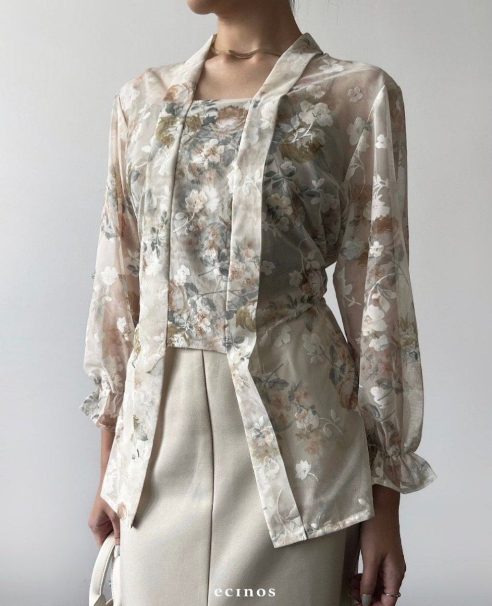 knh_undercover's tweet photo. Kebaya modern emang cakep banget✨️

https://t.co/8wGFEJ75Y9 https://t.co/MMTIRJuHOd