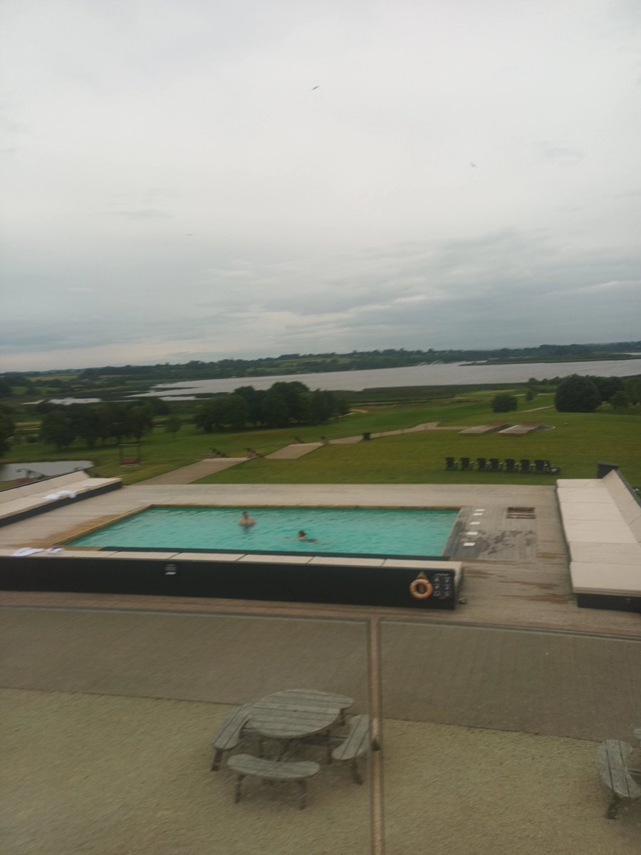 marie_librarian's tweet image. How amazing was last night&apos;s #GraphMed2024 dinner. @JMBurns99 raising the bar for conference organisation. Feel very spoilt. I now want a harpist, dancers, a stately house, an outdoor swimming pool and a helicopter landing pad at all future conferences! 😍