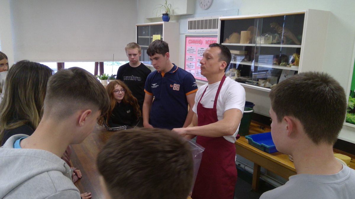 Saint Aidan's Sci tweet media