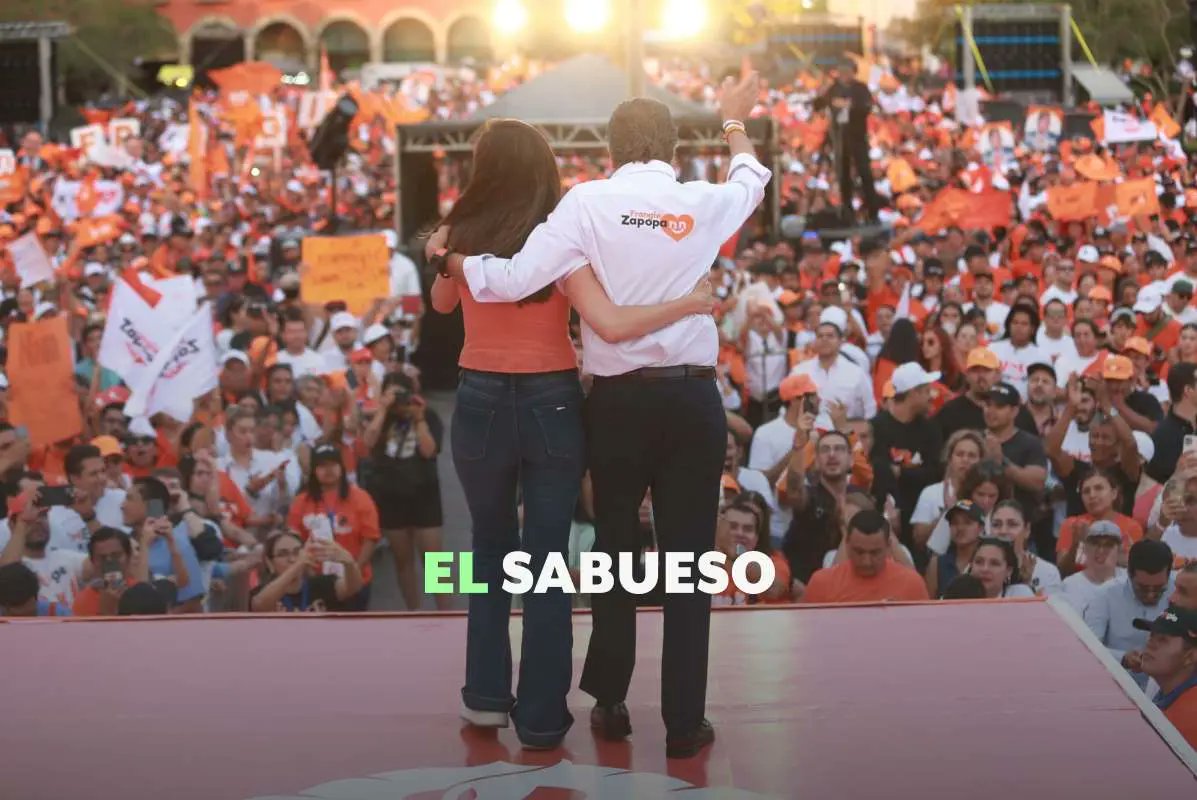 #HoyEnAnimal | Agencias aliadas a <a href="/MovCiudadanoMX/">Movimiento Ciudadano | Movimiento Naranja</a> operan falso portal de noticias que violó la veda electoral en Jalisco.

El contenido se centró en vitorear a <a href="/VeroDelgadilloG/">Verónica Delgadillo</a> y a <a href="/JuanJoseFrangie/">Juan José Frangie</a>, candidatos emecistas.

<a href="/ElSabuesoAP/">El Sabueso</a> te explica:

🔗 buff.ly/4fbGX0k