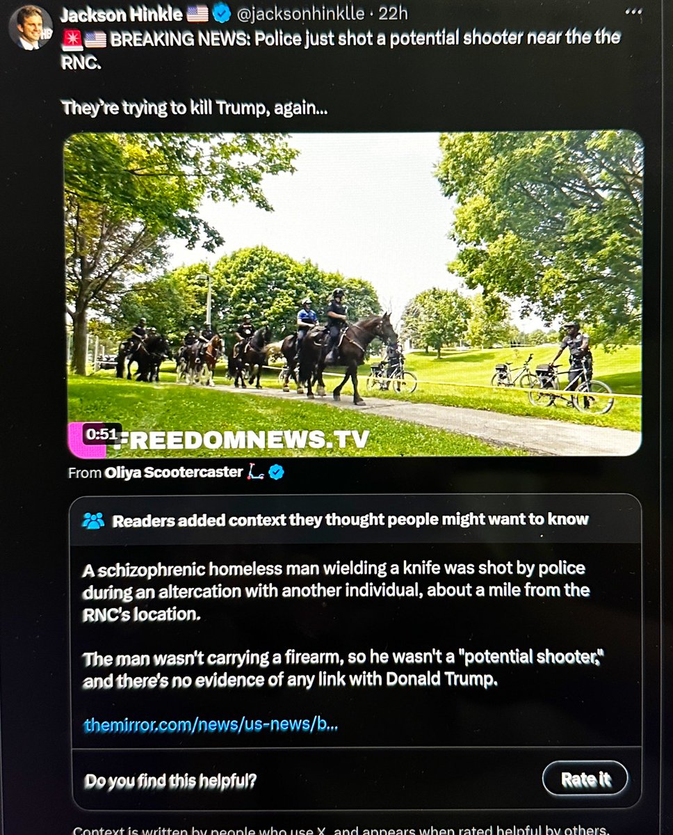 EmmaElizabeth11's tweet photo. Community warnings on Twitter are fucking hilarious https://t.co/2yUO6W4eHV
