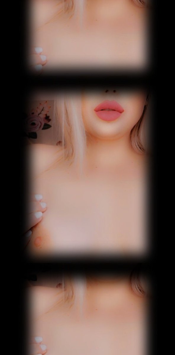 LaineFlame69's tweet photo. Happy Thursday beautiful people 😘
#tittythrusday
#NSFW 
#adultsw https://t.co/AvCZFA7XjD