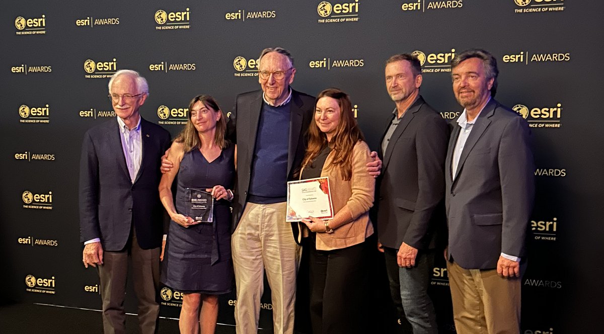 esricanada's tweet image. Congratulations @CityofKelowna for receiving the 2024 Esri Special Achievement in GIS (SAG) Award at #EsriUC in San Diego! 

Their outstanding use of GIS to support their Intelligent City Strategy is improving the lives of their constituents.

esri.social/KMg150SF49X
#smartcity