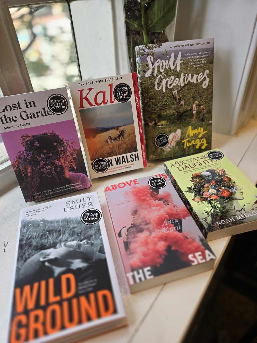 WaterstonesMCR's tweet photo. We've had visits from some fantastic debut authors this week (incl #KALA author #ColinWalsh) and all have signed copies of their novels. Pick up one of these fab summer reads while stocks last ✍️☀️
#lostinthegarden #spoiltcreatures #wildground #aboveusthesea #aboatnicaldaughter https://t.co/tFLZcH134y