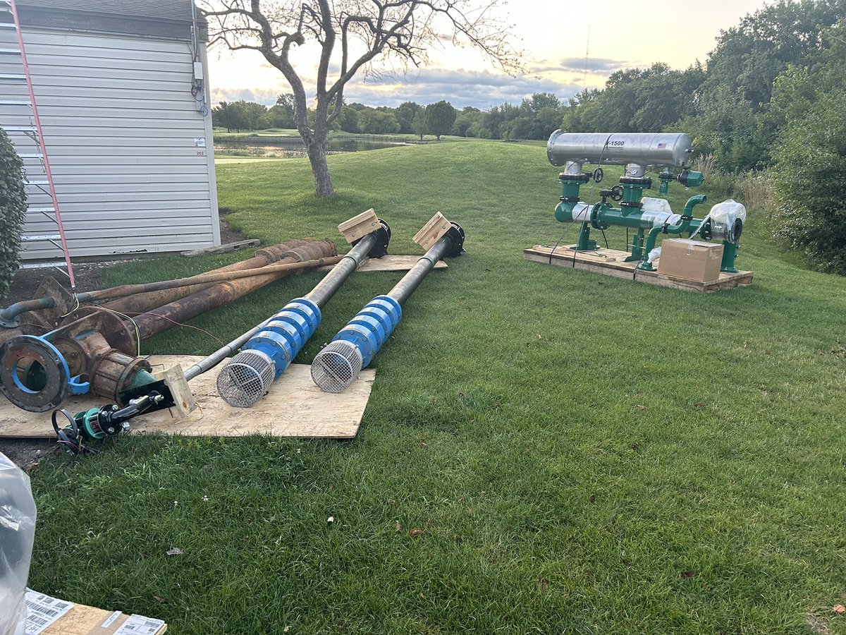 jd_turf's tweet photo. Out with the old, in with the new. https://t.co/h0KC06OHsx