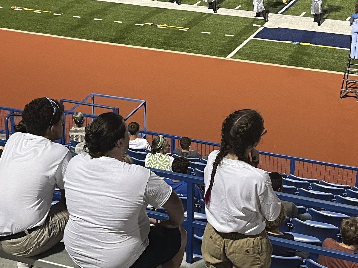 FriendsMarching's tweet image. Happy the Sky Riders Performing Arts Foundation brought a show back to Hutchinson. Sad the crowd mostly sat on their hands...except for these 3 young folks in Sky Rider Ts. EVERYONE should get as excited over drum corps as they did! #DCI2024 #somethingworthcheeringfor