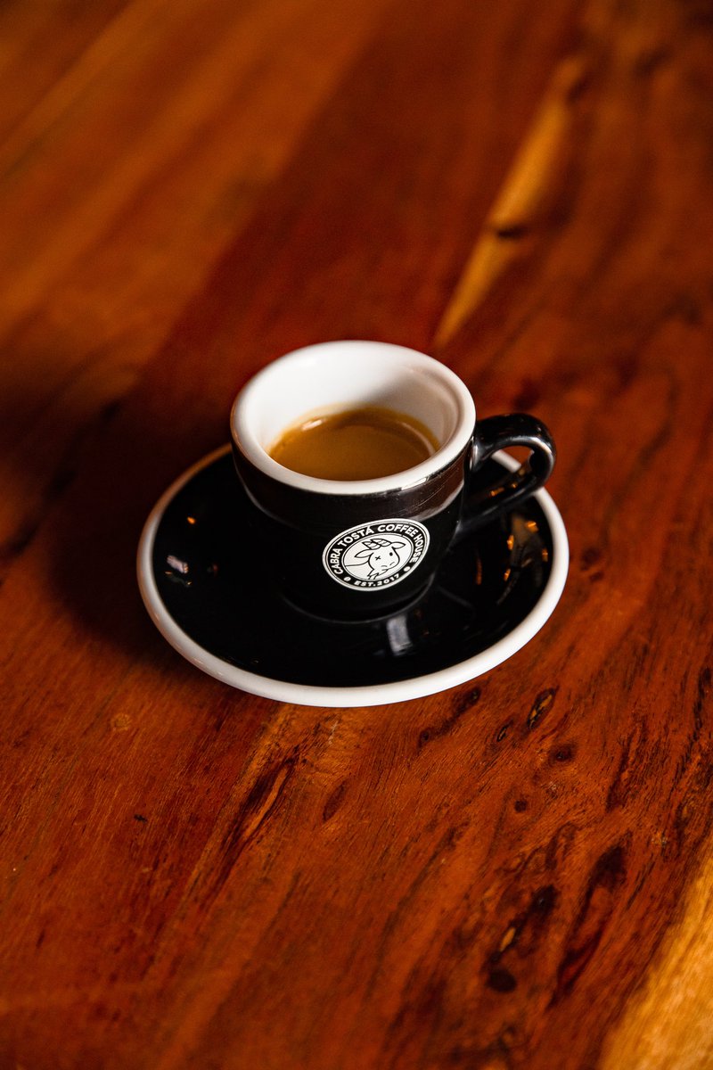 Shot shot shot shot 🎶
Espresso yourself ! 
¡Abiertos 8am-2pm!