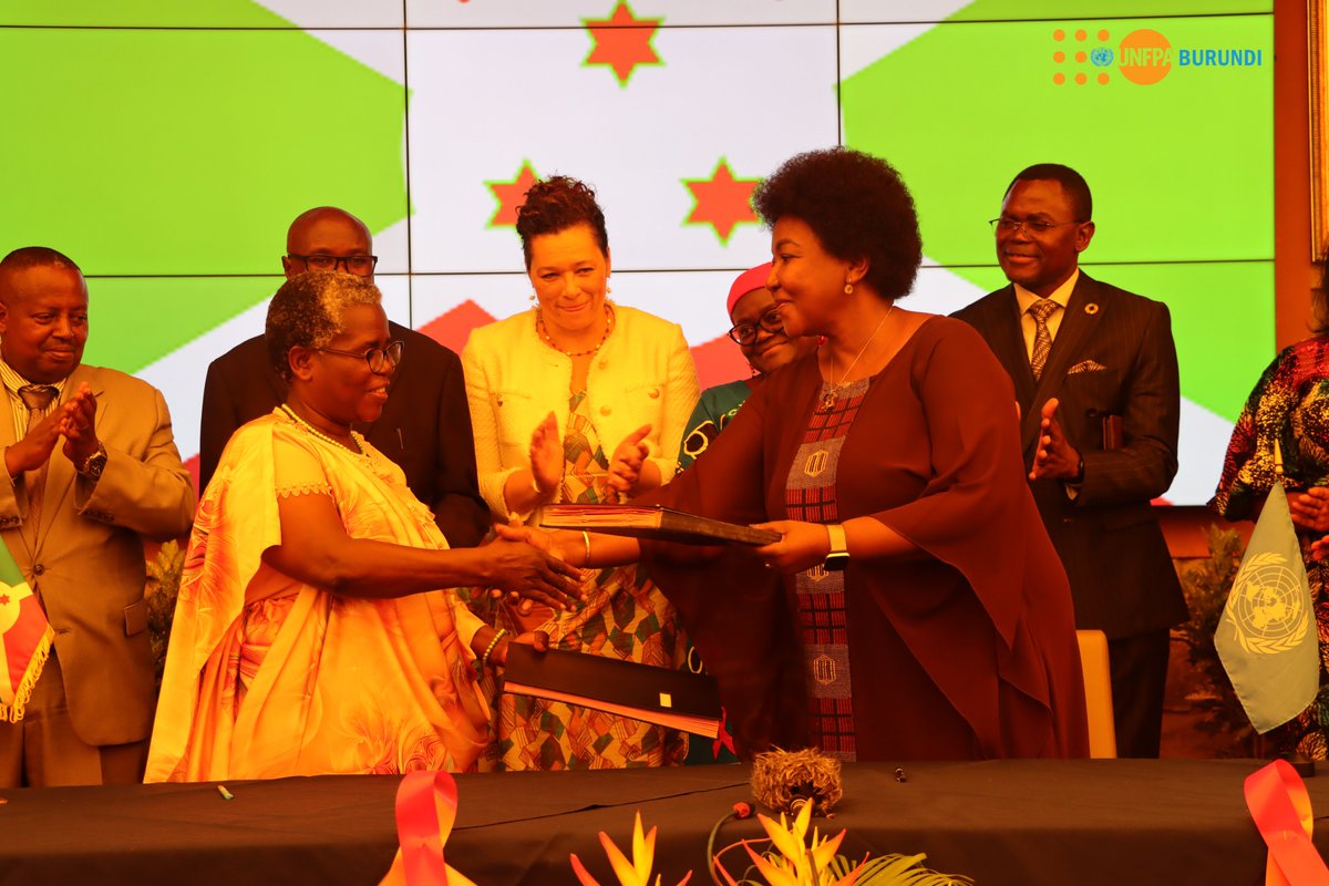 UNFPABurundi's tweet photo. Ce 17 juillet 2024 a eu lieu le lancement officiel du programme d'appui conjoint sur la riposte au VIH pour la période 2024-2027. 
#SNU #MSPLS #VIH #LutteContreLeSida #SantéPublique https://t.co/JMBI75HBPC