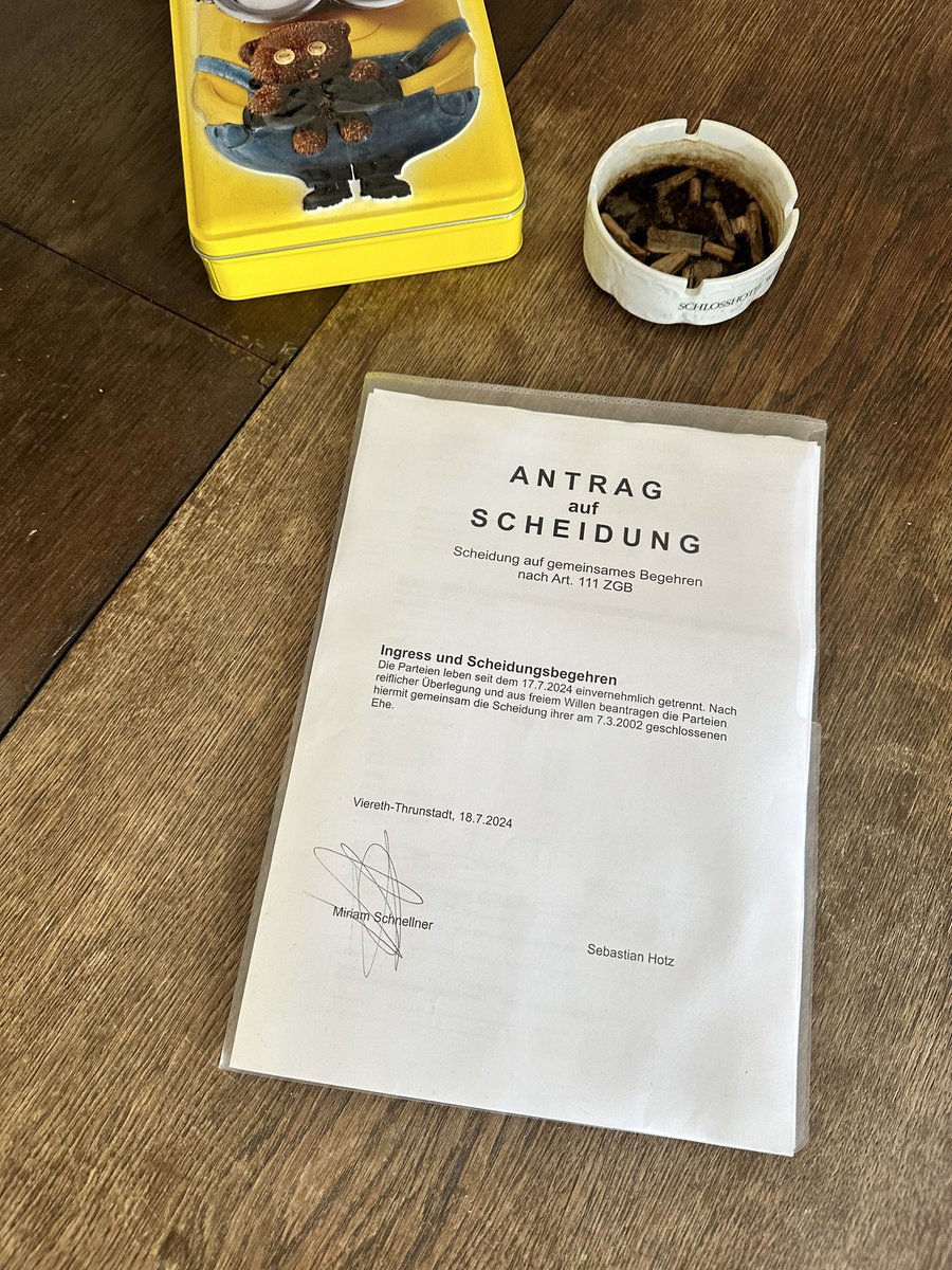 E L   H O T Z O tweet media