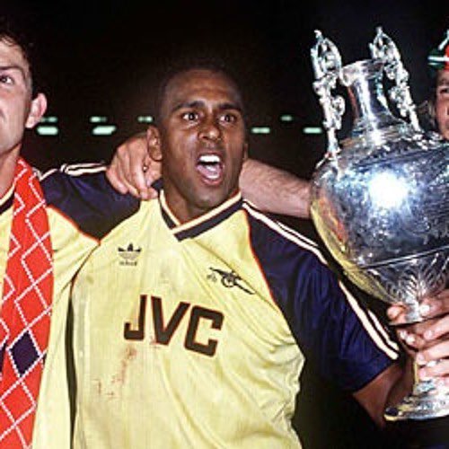 RetroShirtsARS's tweet photo. @Arsenal Better kits we could have been inspired by @Arsenal @adidas https://t.co/iZbz9XAczN