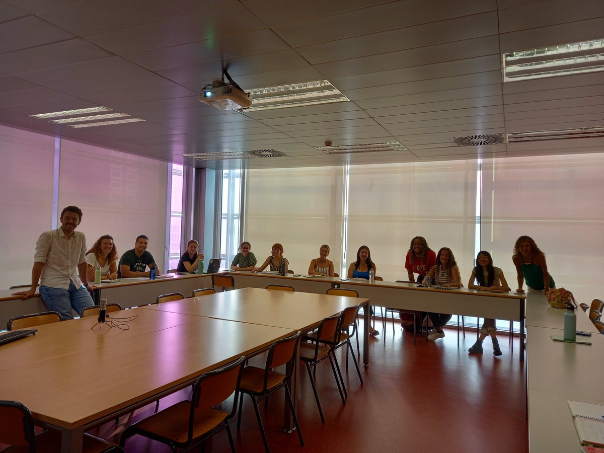 Thanks to PhD Guillermo Vilariño Feltrer from <a href="/CBIT_upv/">Centre for Biomaterials and Tissue Engineering</a> for his nice talk today in our weekly seminar: Novel therapeutic approach for osteoarthritis based on an injectable GAG for viscosupplementation with chondroprotective effect. Congratulatons for the nice research! 😊