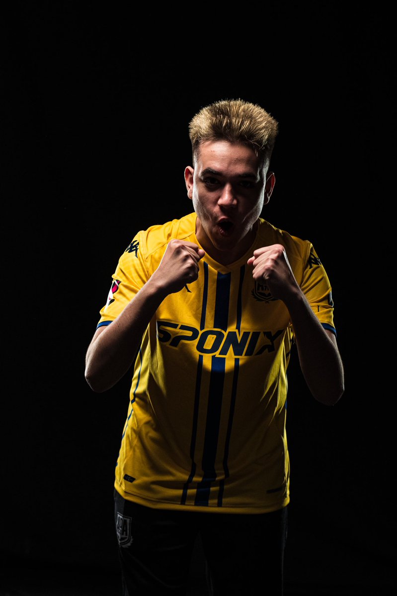 En el día de hoy me despido del que a sido esta temporada mi club, me tengo que despedir por el descenso del club.

Dos años en este gran club, siempre me han hecho sentirme como en casa.

Volveréis donde os merecéis estar <a href="/AD_Alcorcon/">A.D. Alcorcón</a> 💛