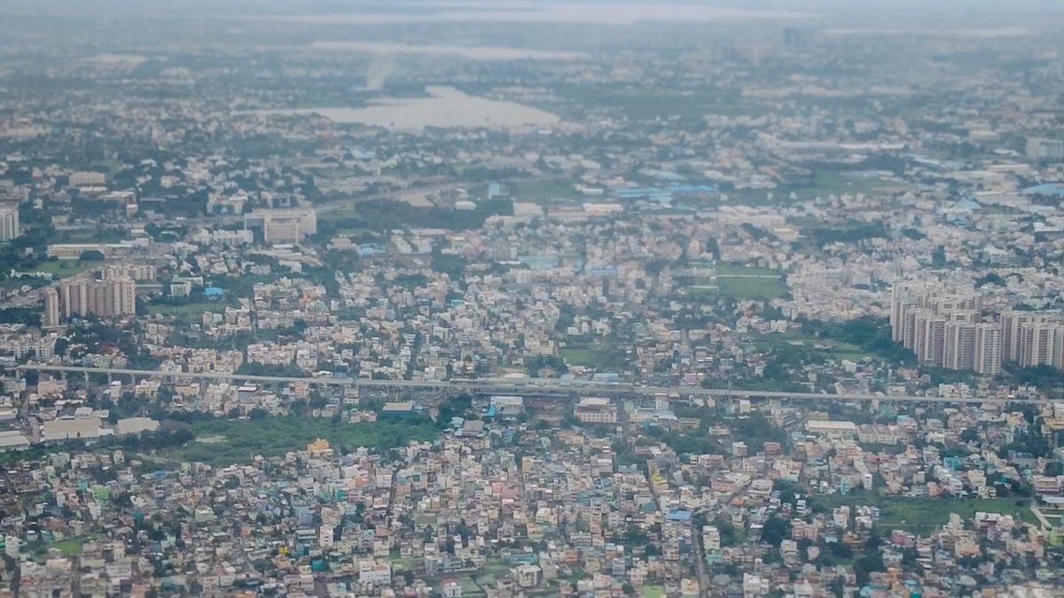 TheVenks's tweet image. 🚇🏗️ Chennai Metro Line 4 Porur lake to Poonamalee - Aerial view 

📷 1 Porur Bypass Station
📷 2 SRMC Station 
📷 3 Iyyapanthangal Station
📷 4 Kattupakkam Station

1/3

#Chennai #Metro #CMRL #Infrastructure