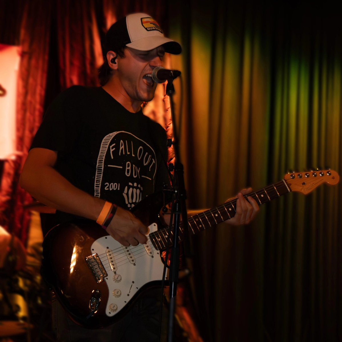 awkwardp1xie's tweet image. 