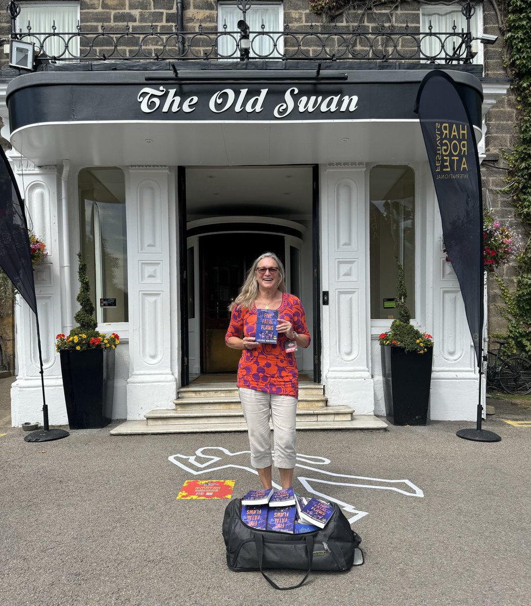 Louise Mangos tweet media