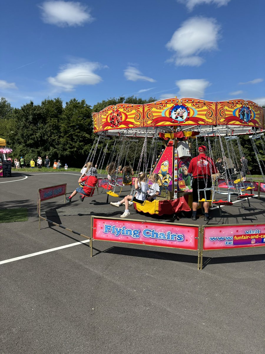 SGOHorizon (@sgohorizon) on Twitter photo Set up for the Picnic at @ForestAcademy_ ! (With a little help from Sonny, Louis and Tyson🫏) What a gorgeous day for it ☀️ A fantastic afternoon with games and events for everyone! 🧁🏰🎠 <a href="/YourSchoolGames/">School Games</a> Set up for the Picnic at @ForestAcademy_ ! (With a little help from Sonny, Louis and Tyson🫏) What a gorgeous day for it ☀️ A fantastic afternoon with games and events for everyone! 🧁🏰🎠 <a href="/YourSchoolGames/">School Games</a>