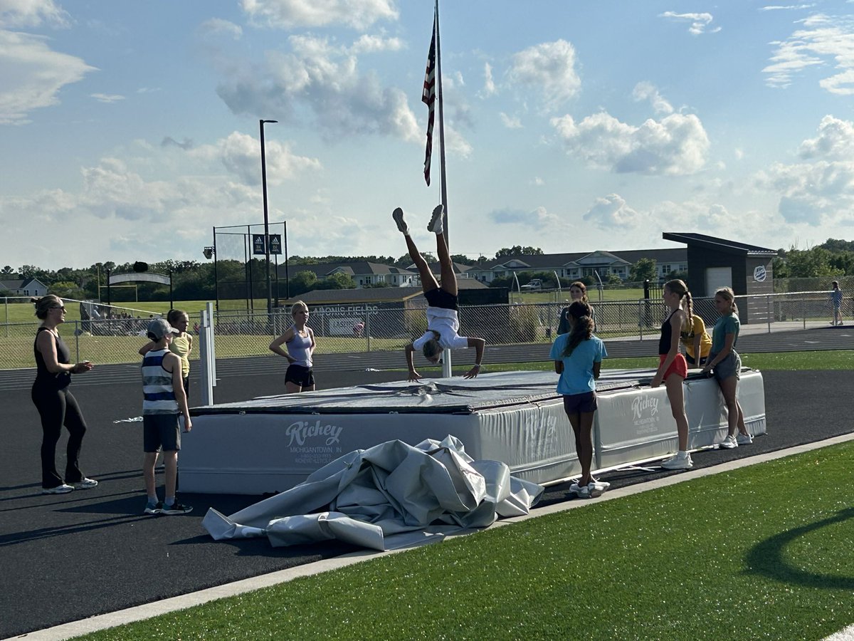 Kettle Moraine Boys/Girls Track & Field tweet media