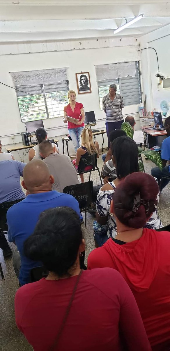 EducCalimeteMtz's tweet photo. Como parte de la preparación a los docentes de la Enseñanza Técnica y Profesional se desarrolla en el Centro Mixto Juan Manuel Diaz Valdés del Municipio Calimete curso de Actualización por la Escuela Ramal de la Agricultura #MatanzasDeGironAl26 #MatancerosEnVictoria @CubaMined https://t.co/8roLNokCKT