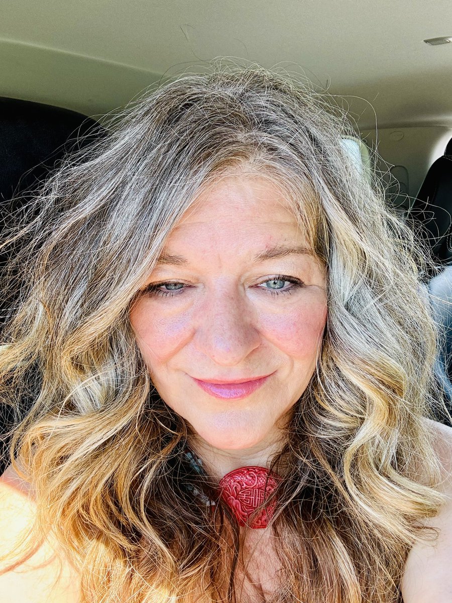 valerievalpal's tweet photo. Come catch my show tonight at “Forked on Main” from 6:00 pm -9:00 pm. Feels good to be back home from touring!
124 W Main St
Orange, VA 22960
United States
+1 (540) 308-7660
https://t.co/SM06c26PxV
https://t.co/jMcurEy5cl
#bluegrassmusic #folkmusic #valeriesmith #livemusic https://t.co/XBtiQHVU0f