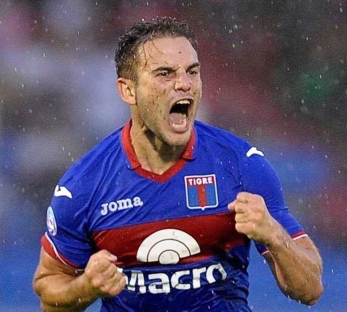 isaacastrook's tweet photo. 💣 | Lucas Menossi tiene la intención de VOLVER a Tigre.

Si se ponen de acuerdo con la CD puede ser refuerzo en los próximos días. https://t.co/WnhPUDrNUT