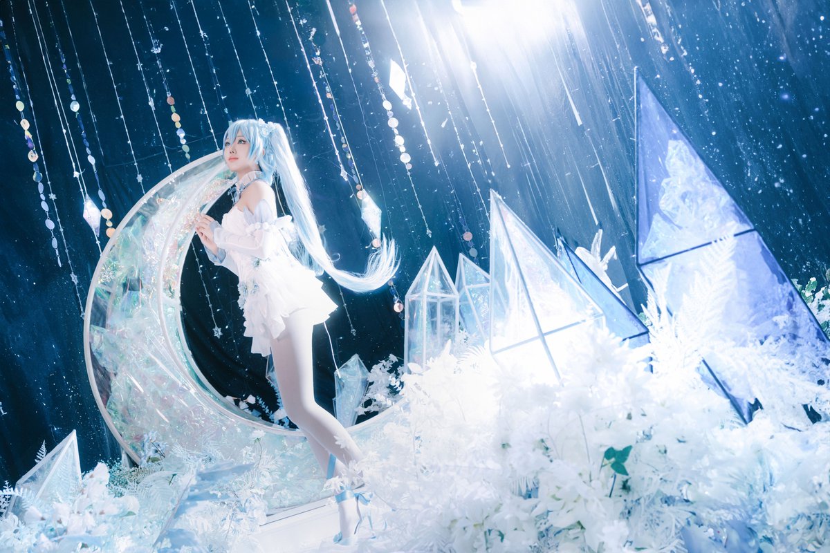 lesterseong's tweet photo. Hatsune Miku  
Nemophila 
M. Melta https://t.co/ZKijubmqm9