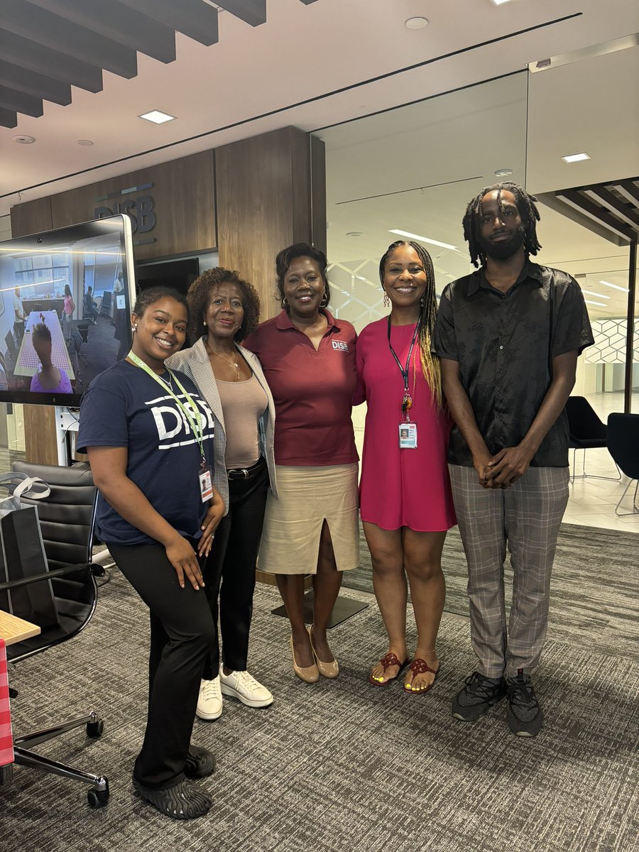 disb.upthescore tweet media