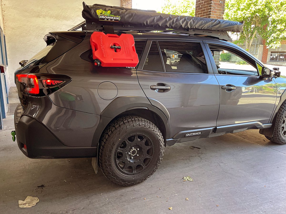 Mandamaebe tweet media