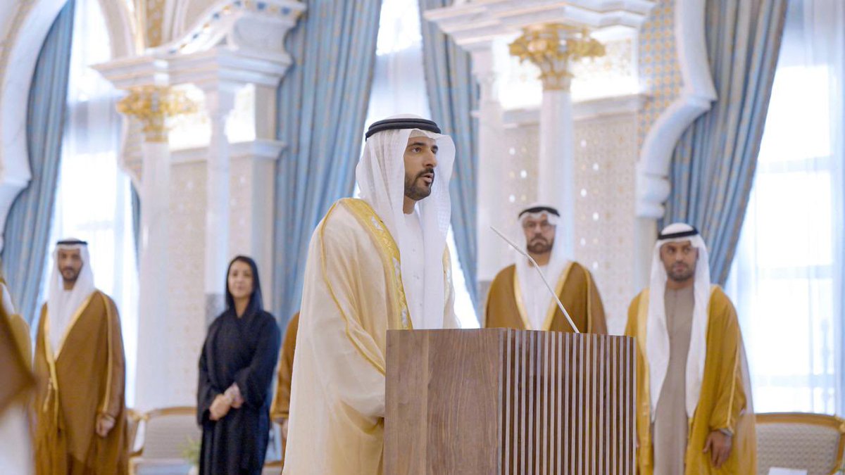 HHShkMohd's tweet photo. شهدت اليوم رفقة أخي رئيس الدولة حفظه الله أداء القسم للتشكيل الحكومي الجديد في دولة الإمارات. 

مسيرة التحديث مستمرة .. التطوير والتغيير لن يتوقف .. راية الوطن ستبقى عالية خفاقة من جيل إلى جيل .. وقادم دولتنا أعظم وأجمل بإذن الله . 

وفق الله الجميع لخدمة البلاد والعباد . https://t.co/xGGKVq4MCf