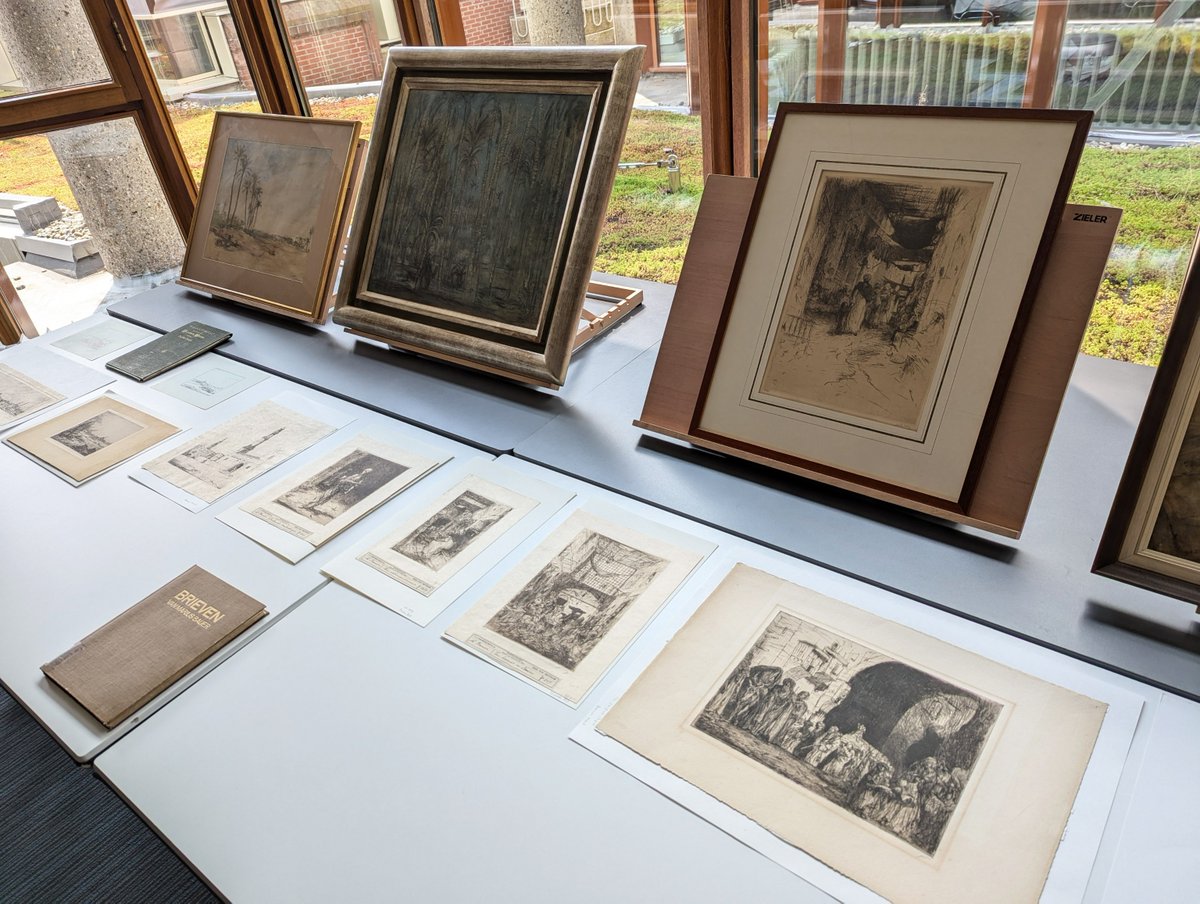 ubleiden's tweet photo. Vandaag stond het werk van 19e-eeuwse orientalistische kunstenaars Marius Bauer en Willem de Famars Testas in het middelpunt van de aandacht @ubleiden @unileiden.

Na lezingen van Maarten Raven en Arnold Spee over hun tijd in Egypte konden bezoekers werken van dichtbij bekijken. https://t.co/8wnIdSWc2d