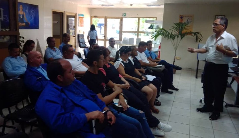 EtecsaCfgos's tweet photo. Se realiza en el día de hoy el Balance del Centro de Telecomunicaciones Principal Cruces #CubaInformatiza @DianlyCV @ETECSA_Cuba @Irenaldo5 @MiguelASurezSa2 @YurisdanLopez @yulls_yusimi @yusnel_diaz @AntonioJesuLC https://t.co/HTV56FEUQ9