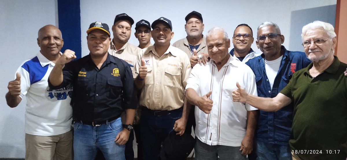 Unidad_Coincide's tweet photo. Representantes Sindicales de las Empresas Básicas,  presentes apoyando la #Proclama de los Universitarios de #CiudadGuayana, Dirigida en Apoyo al Candidato Presidencial "Edmundo González" @EdmundoGU https://t.co/ZHO7p5IQZs