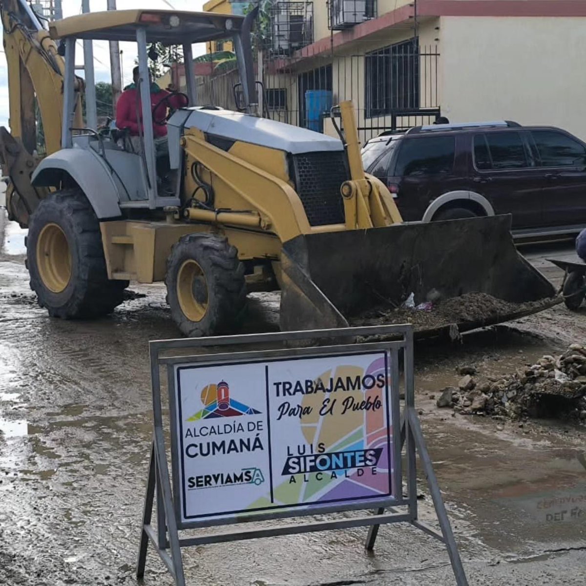 Yo❤️Cumaná 

Nuestro equipo desplegado desde bien temprano, atendiendo a los sectores afectados tras la fuerte lluvia del dia de ayer en la ciudad.

<a href="/lossifontes/">LUIS JAVIER SIFONTES</a> 

#1X10DelBuenGobierno

 #VenezuelaObrera