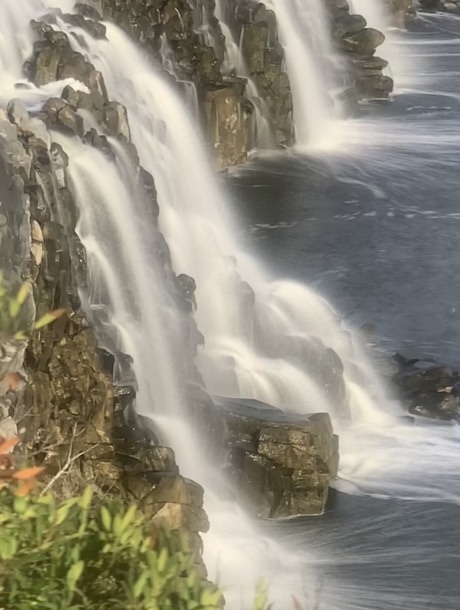 Amuck99's tweet photo. Hopkins falls https://t.co/WvKPPh5Z77