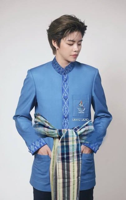 EKKSTUDIO2's tweet photo. @carmen167057816 รัฐบาลเค้าบอกว่าชุดยังไม่เสร็จสมบูรณ์ครับ ถ้าเสร็จเเล้วน่าจะสวย....เอ่อ เเบบนี้ก็ได้นะครับคุณเเอน!!!🫣😜👇
https://t.co/bu13g7HiVY https://t.co/XhiWcwc2qR