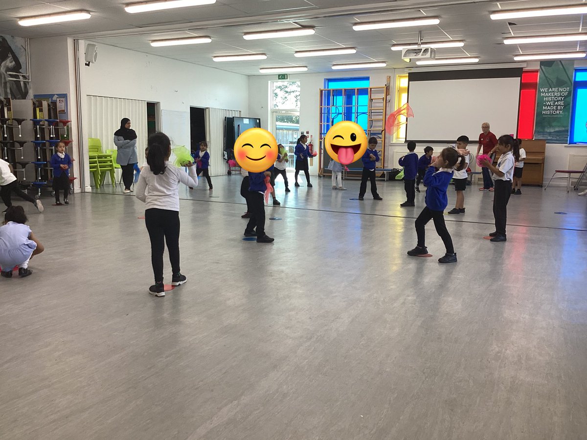 PE_boothroyd's tweet photo. Yesterday we have the pleasure of Gail from @SGNKssp visiting our year 1 children. They worked really hard on the A, B and C’s of physical activity. Thank you as always. @BoothroydAcad @FocusTrust1 https://t.co/Q0p6CdMur5