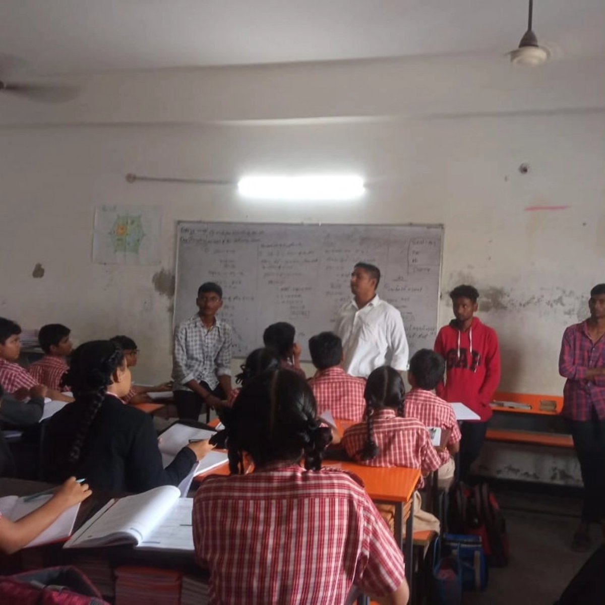 AbvpHyderabad's tweet photo. Karyakarthas of ABVP Hyderabad Conducted Membership drive at Various Schools. @ABVPVoice
#AbvpMembership https://t.co/qNgEd1AbZC