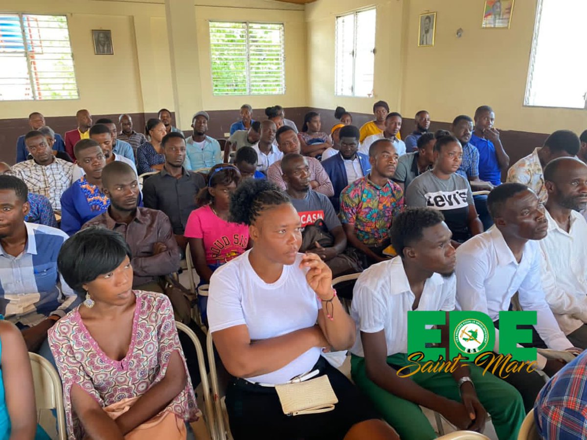 JimsonFrancois's tweet photo. La Coordination Départementale du parti EDE de l'Artibonite a organisé  ce mercredi une formation à l'intention des Coordinations communales , sections communales, mouvman fanm EDE, Mouvman Etidyan EDE et mouvman Jenès EDE  à Saint-Marc. https://t.co/W66XHYWMk3