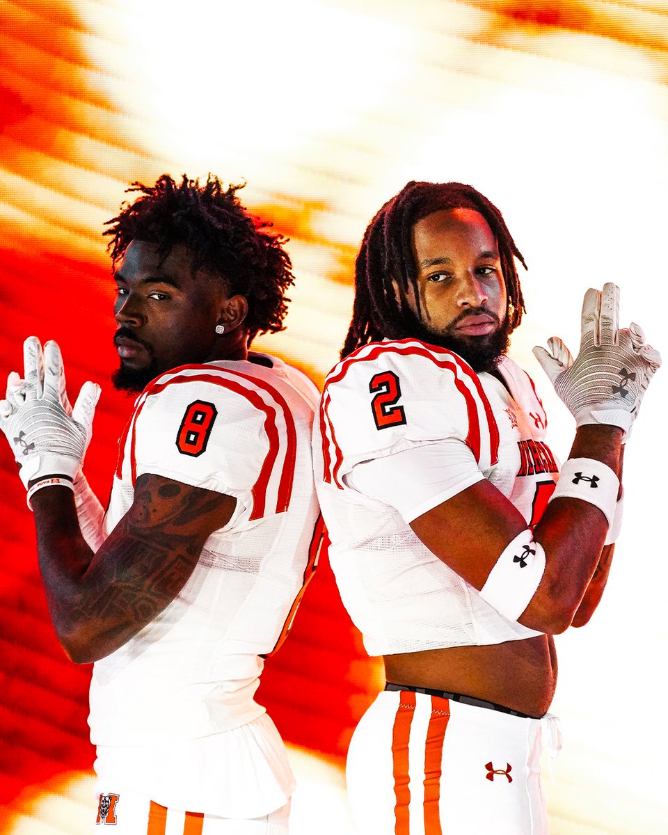 Behind the lens 📸

#RoarTogether