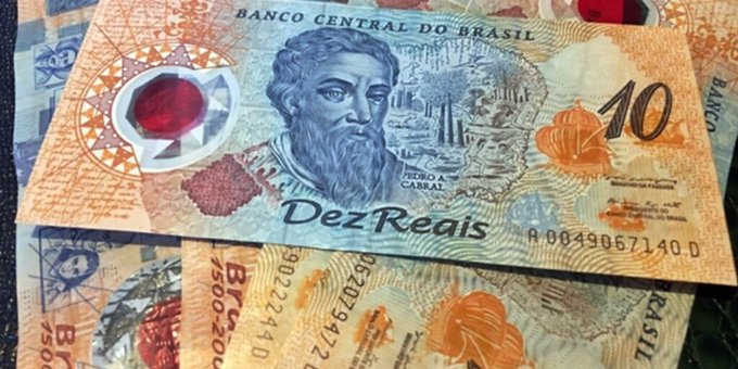 hiveblocks_BR's tweet photo. 1/3🧵The R$ 10 polymer banknote was an innovation in the Brazilian #monetary system, launched on April 22, 2000. This date was chosen to #commemorate the 500th anniversary of the discovery of Brazil. https://t.co/qxvVqywQiz