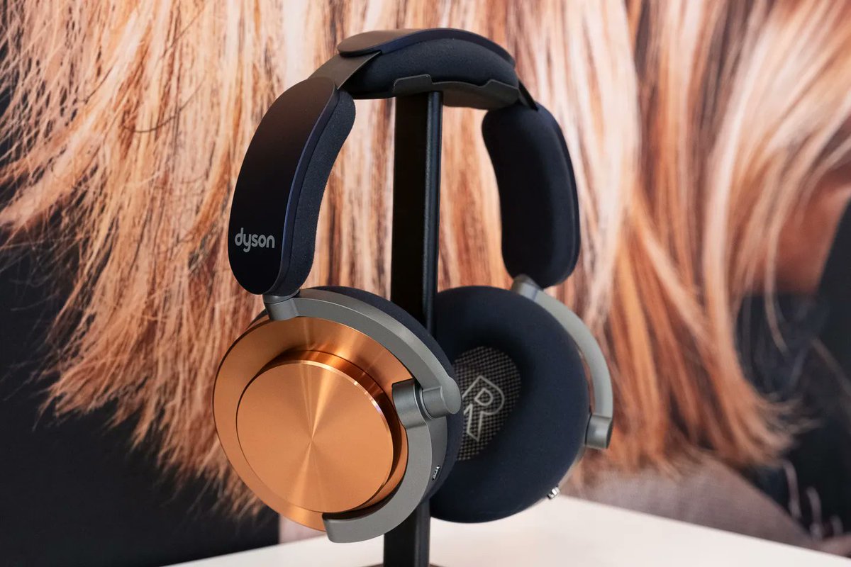 MKBHD's tweet image. Dyson has released a second pair of headphones. They&apos;re $500. The replacement outer caps are $50 a pair 🙃

theverge.com/2024/7/18/2420…