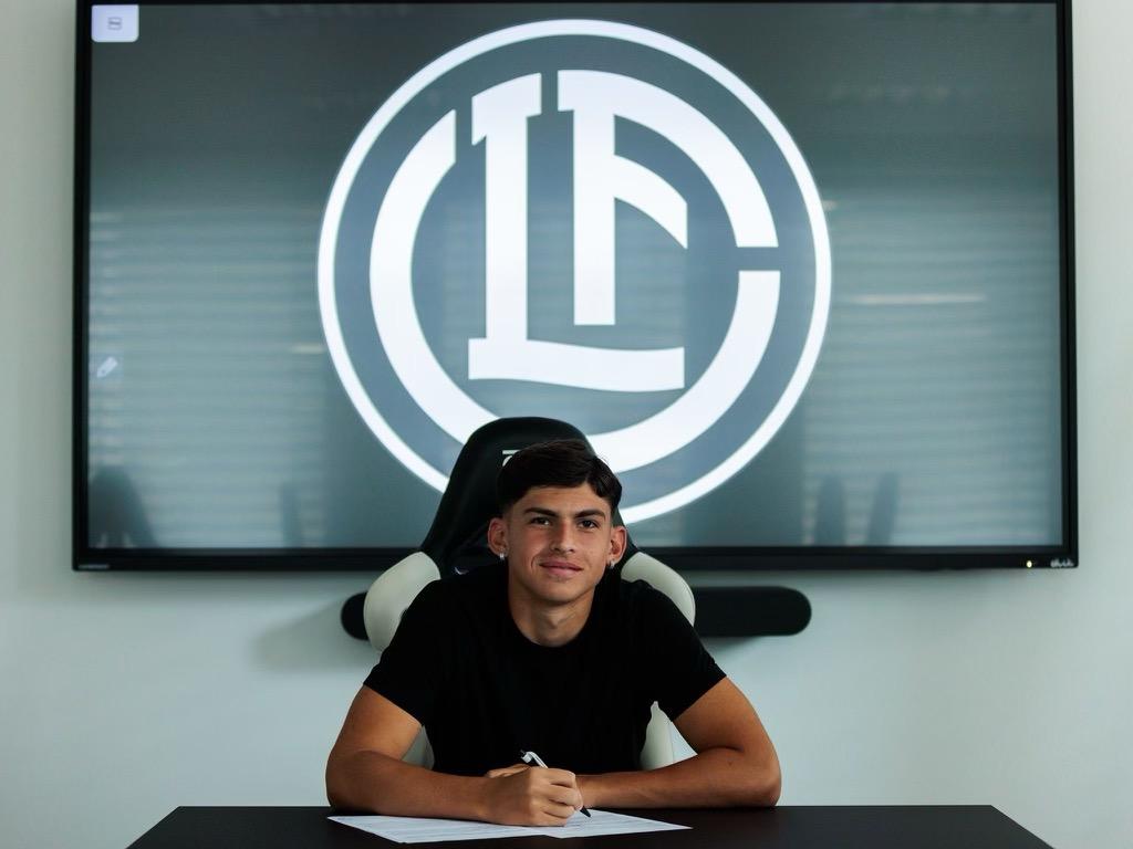 arlingtonsoccer's tweet image. Congrats to Arlington Soccer alum Giovanni D'Agostino on signing a professional contract with FC Lugano in Switzerland!

Gio, 19, will play in the upcoming season of the Haval Promotion League after making 32 appearances with the Bianconeri U-21 squad.

Congrats, Gio! So proud!