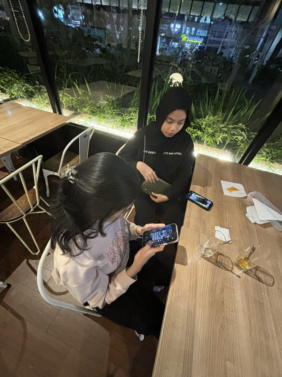 pulaujava's tweet image. hari hari