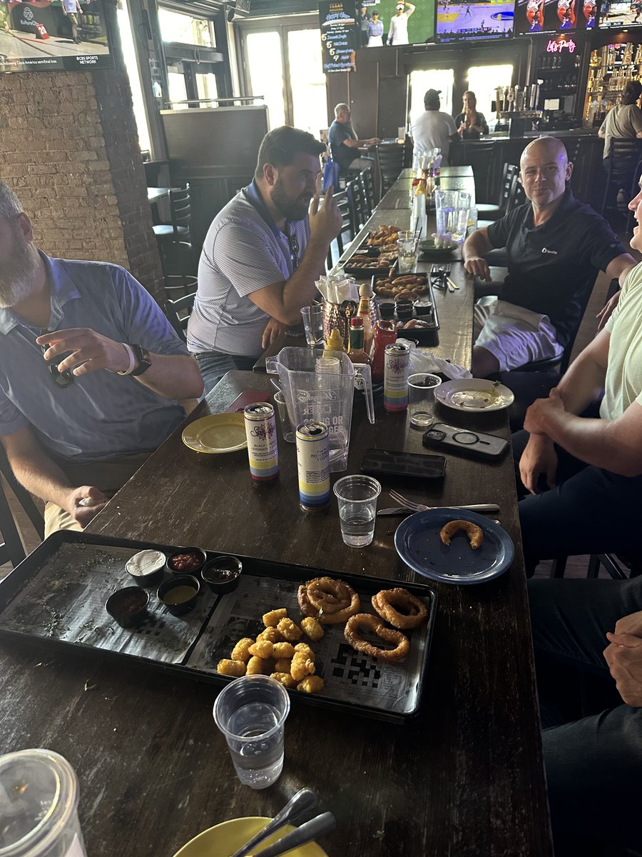 HobokenHoha's tweet photo. Just last week we met with @Pat_Light, the CEO &amp; Founder of The Light Group. Operating a portfolio of restaurants that currently include: The Waiting Room, @GreenRockHobokn, @TXAZHoboken, The Garage and Saku - members of NJHA learned a lot from our behind the scenes discussion. https://t.co/JM8cJpZMWN