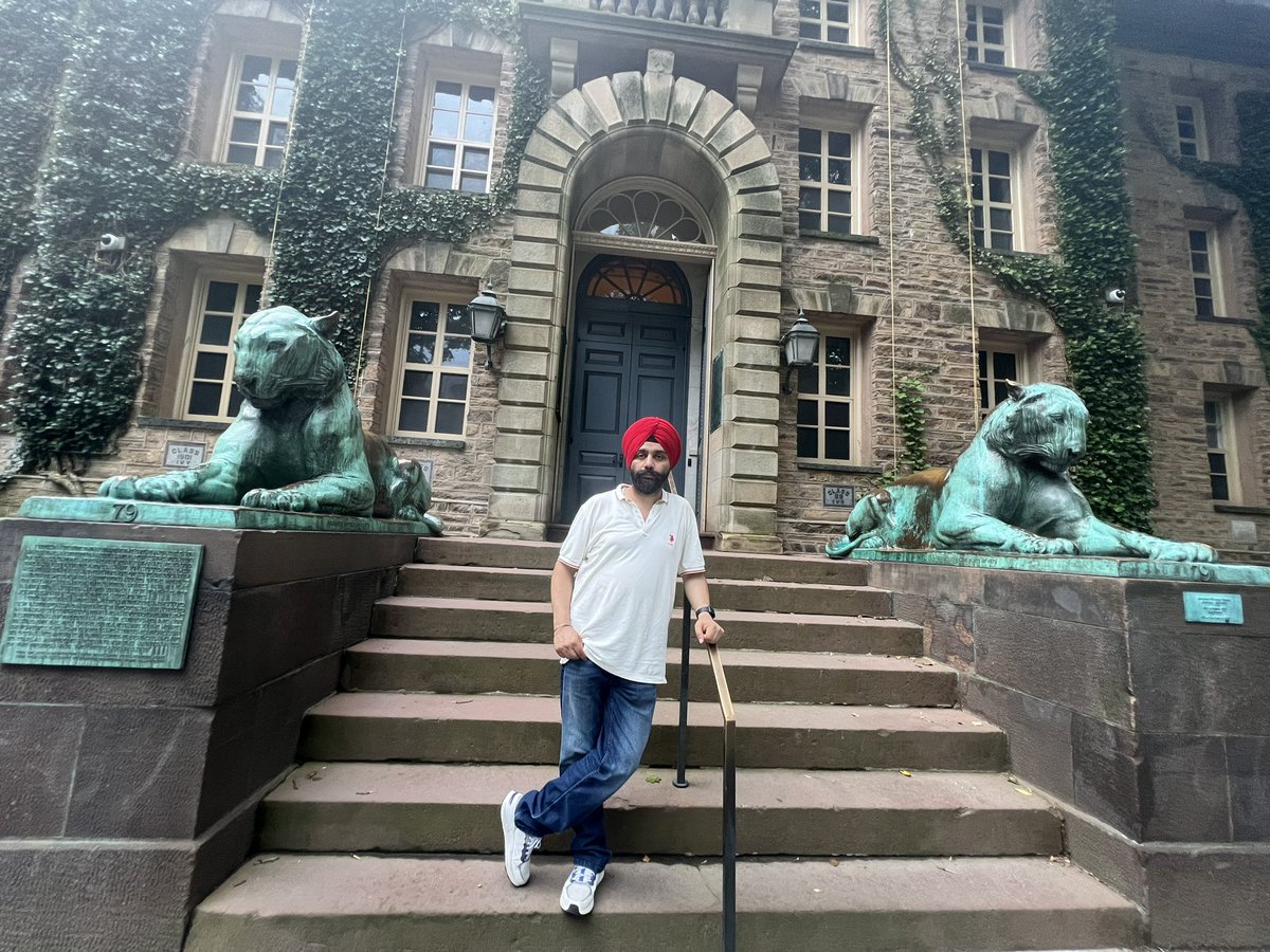 TejinderSsodhi's tweet image. Just visited the beautiful @Princeton campus! 🏫✨ Founded in 1746, it's one of the oldest universities in the U.S., rich with history and stunning architecture.
#PrincetonUniversity #CampusTour #PrincetonNJ
