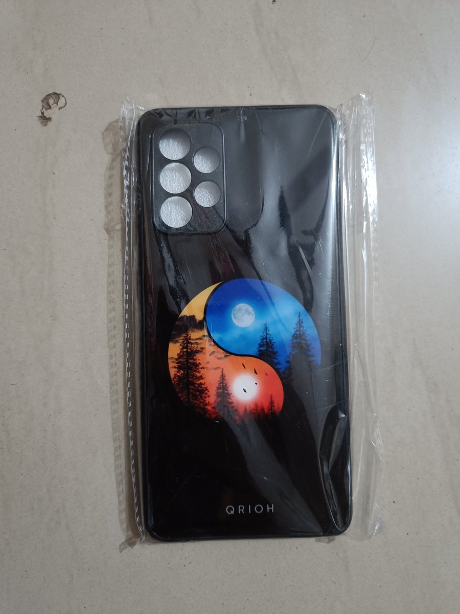 AashishSawant2's tweet photo. @Qrioh ORDER 254395

I was received wrong model cover.

OnePlus 12R phone wrong cover received.

OnePlus nord 2t correct cover received.
Only issue for OnePlus 12R cover.

Need replacement and correct cover.

Photos attached for your reference. https://t.co/wckIOJlobM