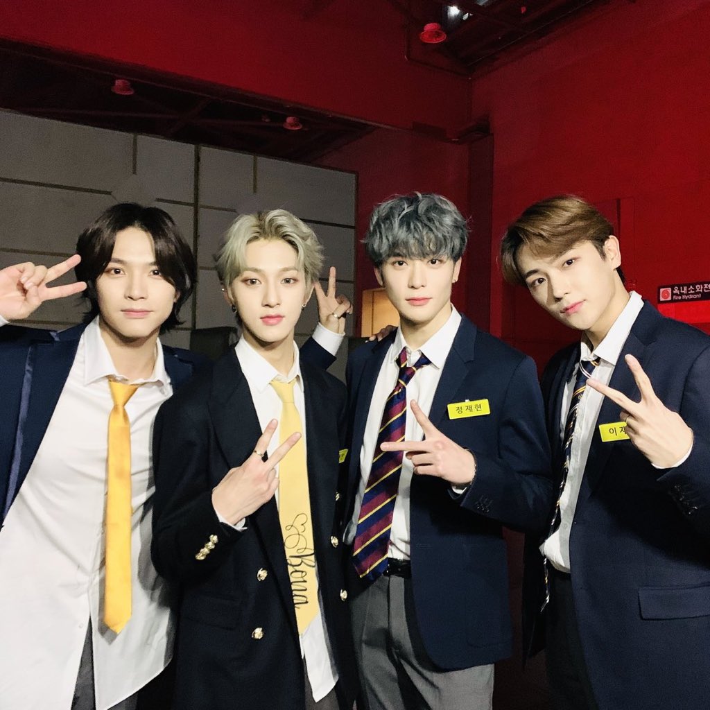 lordbongjae's tweet image. ahn jaehyun
bong jaehyun
jung jaehyun
kim jaehyun
lee jaehyun
myung jaehyun

we need them in one frame