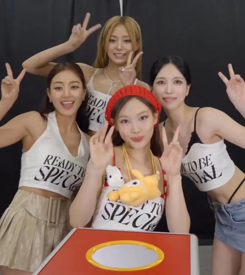 sooyaastan0301's tweet image. My home🥰🥰🩷🩷
#twice #twicetagram #najeongmosajimidachaetzu