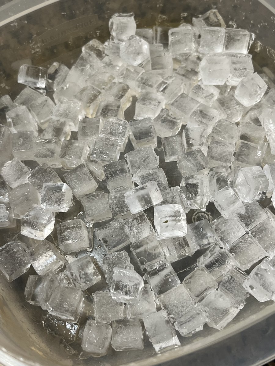 hifam's tweet photo. @TovoloUS has amazing products!  We love their mini ice cylinders.  They freeze so easily and fast.  
@trayzon #Tovolo #Tryazon https://t.co/4cTjXR9vFd